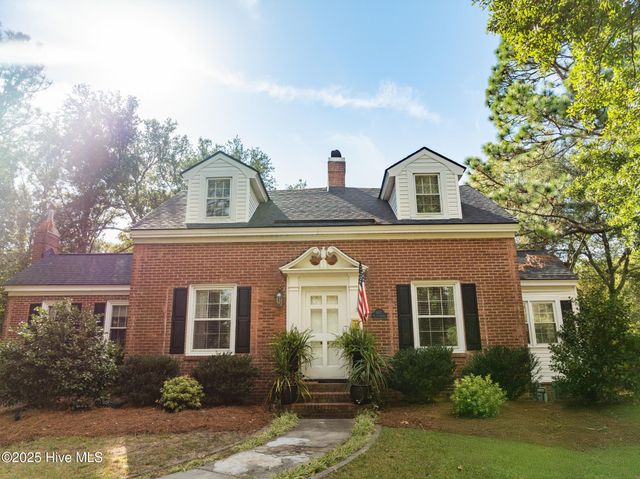 607 Rollins Avenue, Hamlet, NC 28345