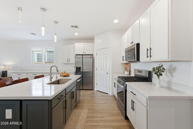 10609 S 55th Drive, Laveen, AZ 85339