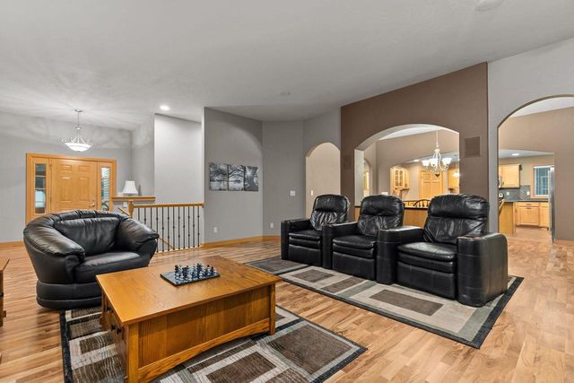 4013 E BENVALLEY DRIVE, Appleton, WI 54913