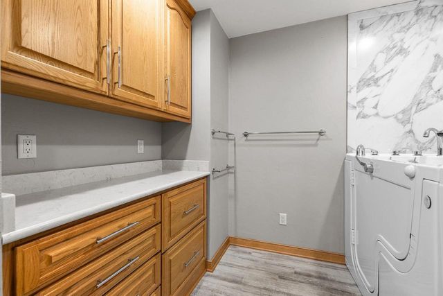4013 E BENVALLEY DRIVE, Appleton, WI 54913