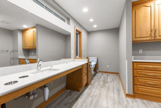 4013 E BENVALLEY DRIVE, Appleton, WI 54913