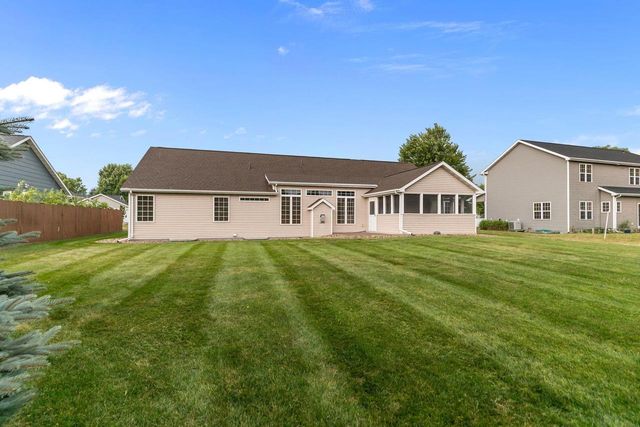 4013 E BENVALLEY DRIVE, Appleton, WI 54913