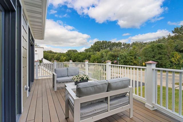 563 Mill STREET, Fontana, WI 53125