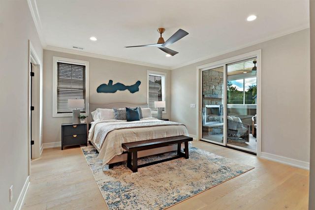 563 Mill STREET, Fontana, WI 53125