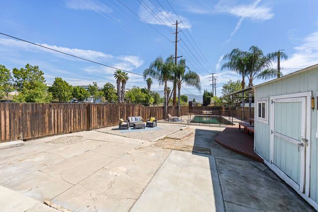 1832 N Brighton, Burbank, CA 91506