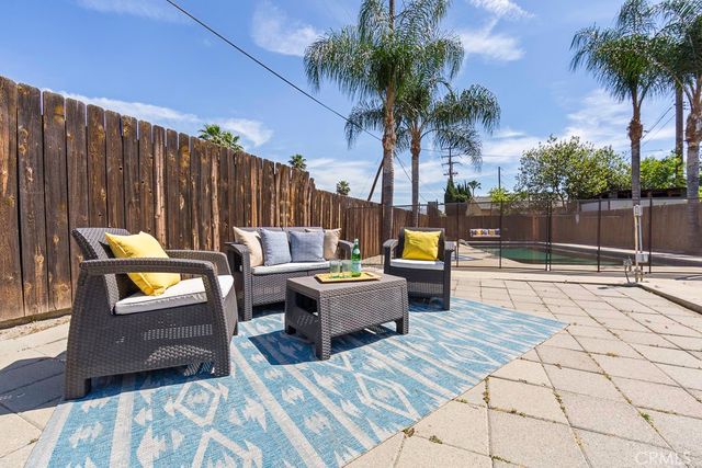 1832 N Brighton, Burbank, CA 91506