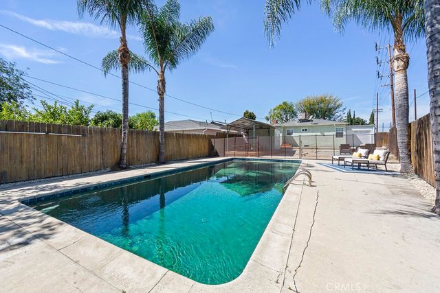 1832 N Brighton, Burbank, CA 91506