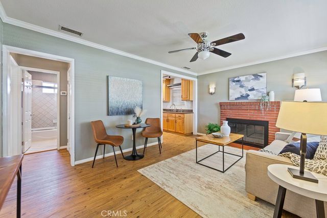 1832 N Brighton, Burbank, CA 91506