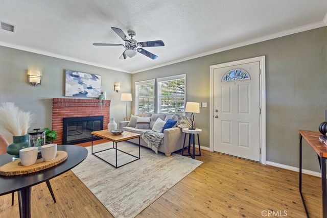 1832 N Brighton, Burbank, CA 91506