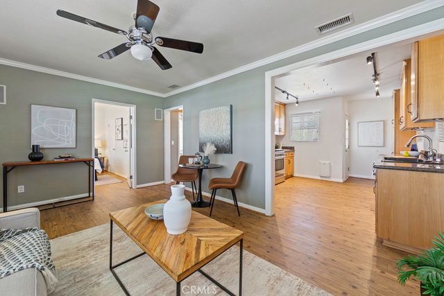 1832 N Brighton, Burbank, CA 91506