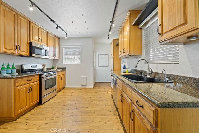 1832 N Brighton, Burbank, CA 91506