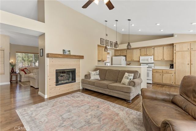 2567 Via Pacifica, Corona, CA 92882