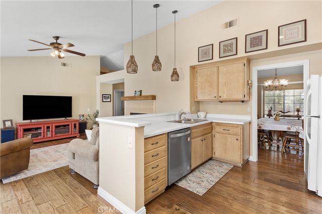 2567 Via Pacifica, Corona, CA 92882