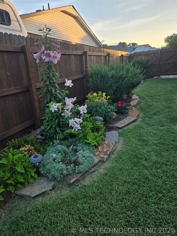 508 Clark Road, Bartlesville, OK 74006