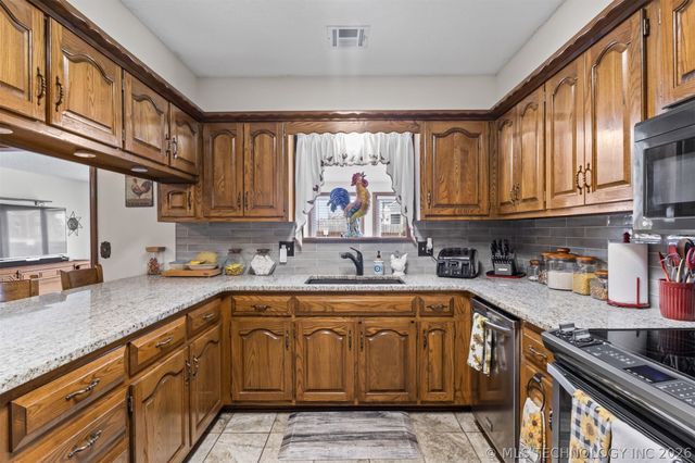 508 Clark Road, Bartlesville, OK 74006