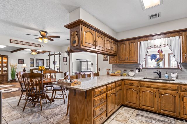 508 Clark Road, Bartlesville, OK 74006