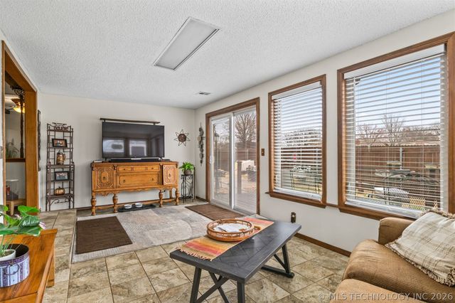 508 Clark Road, Bartlesville, OK 74006