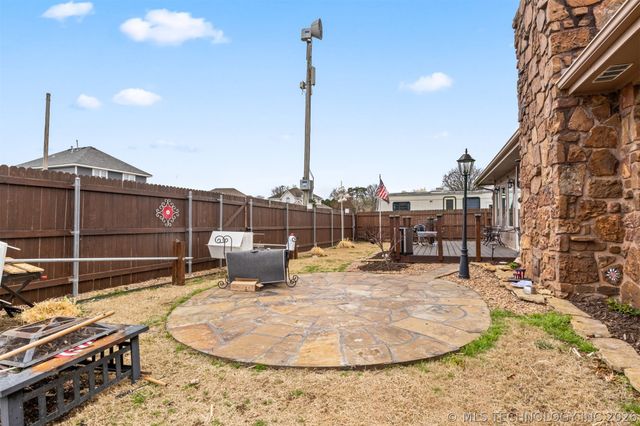 508 Clark Road, Bartlesville, OK 74006