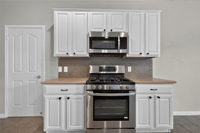 2207 Brittway LN, Cedar Park, TX 78613