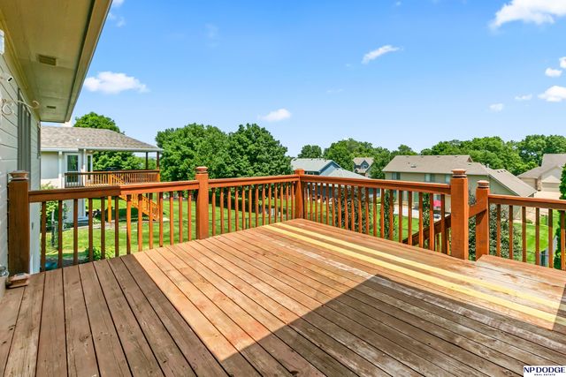 13705 Tregaron Drive, Bellevue, NE 68123