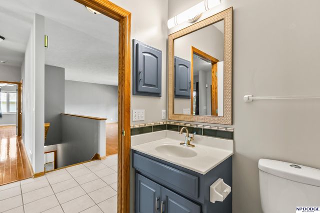 13705 Tregaron Drive, Bellevue, NE 68123
