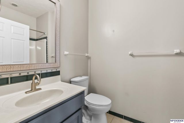 13705 Tregaron Drive, Bellevue, NE 68123
