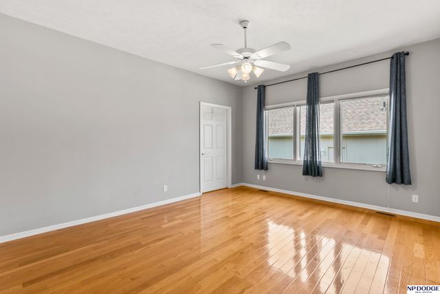 13705 Tregaron Drive, Bellevue, NE 68123