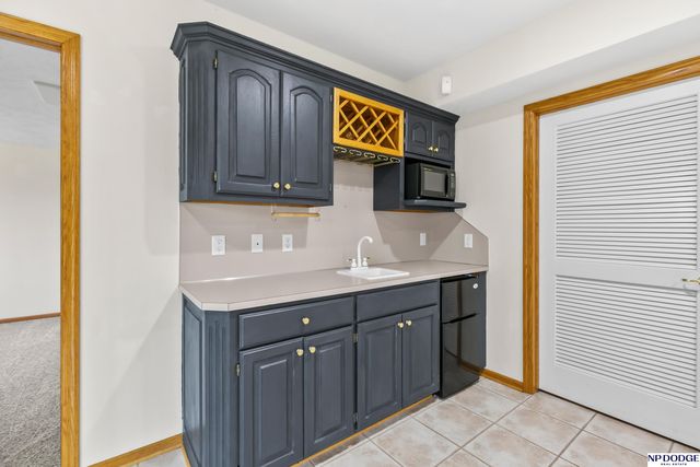 13705 Tregaron Drive, Bellevue, NE 68123