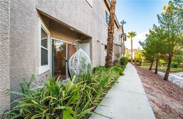 2000 Quartz Cliff Street 104, Las Vegas, NV 89117