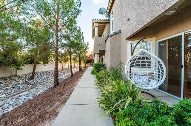 2000 Quartz Cliff Street 104, Las Vegas, NV 89117