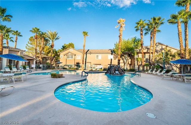 2000 Quartz Cliff Street 104, Las Vegas, NV 89117