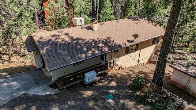 26290 Parkwood Dr, Pioneer, CA 95666