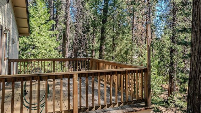 26290 Parkwood Dr, Pioneer, CA 95666