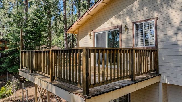 26290 Parkwood Dr, Pioneer, CA 95666