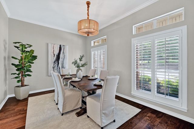 214 Kiowa Drive E, Lake Kiowa, TX 76240