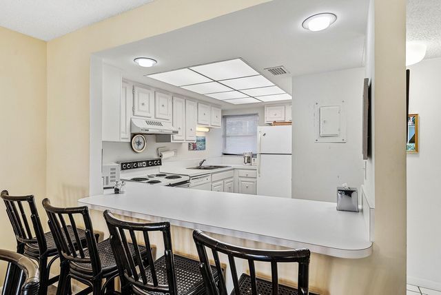 4101 Kittiwake Court, Boynton Beach, FL 33436