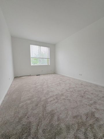 1066 Four Seasons Boulevard, Aurora, IL 60504
