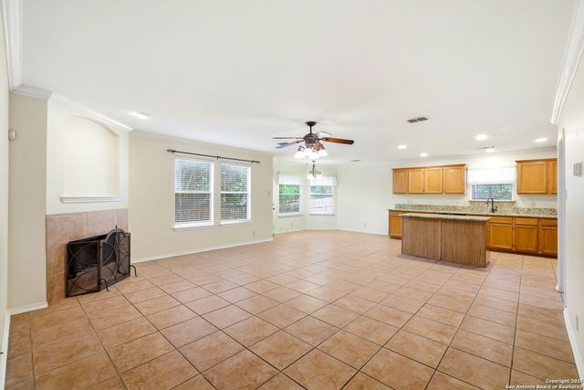 9723 Dahlia, Helotes, TX 78023