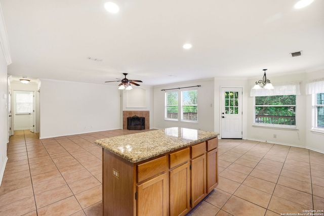 9723 Dahlia, Helotes, TX 78023