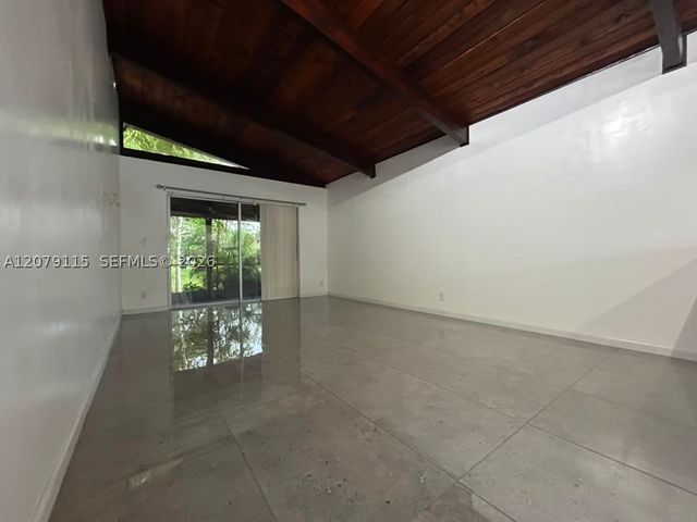 112 Fox Rd 2-50, Hollywood, FL 33024