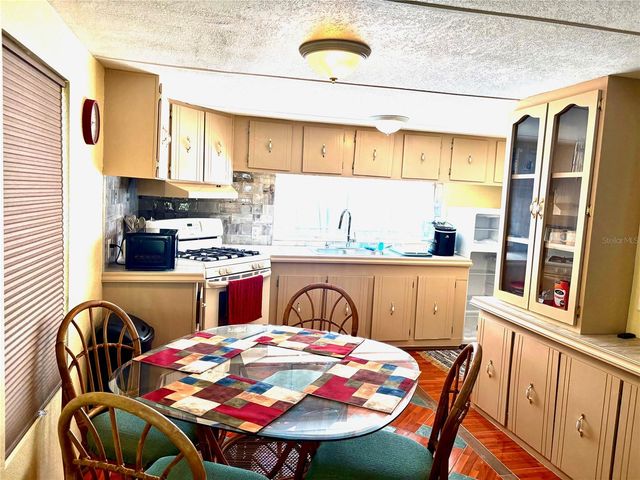 76 ROSALIE OAKS BOULEVARD, Lake Wales, FL 33898