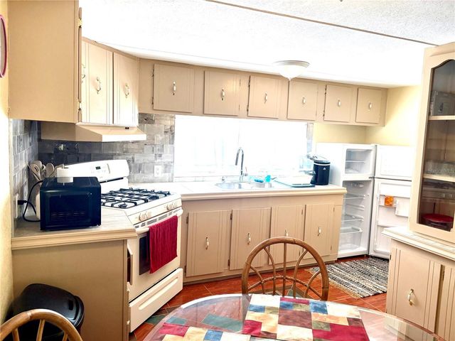 76 ROSALIE OAKS BOULEVARD, Lake Wales, FL 33898