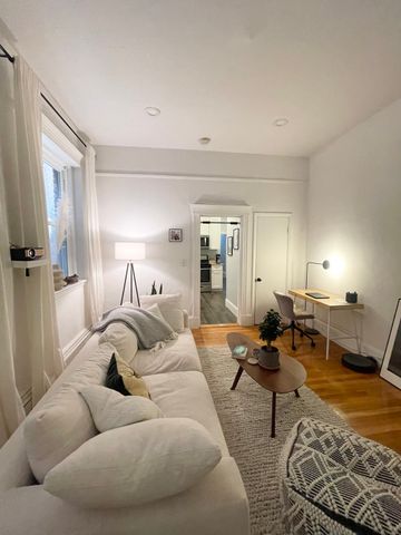 38 Grove Street 2, Boston, MA 02114