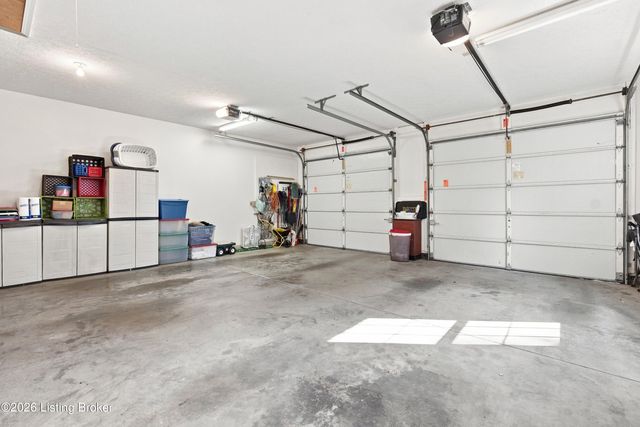 1700 Oak Grove Dr, New Albany, IN 47150