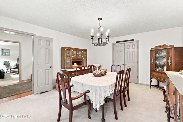 1700 Oak Grove Dr, New Albany, IN 47150