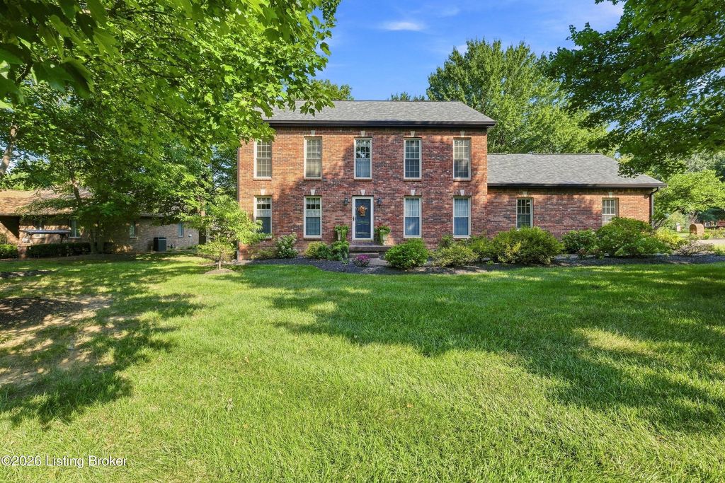 1700 Oak Grove Dr, New Albany, IN 47150