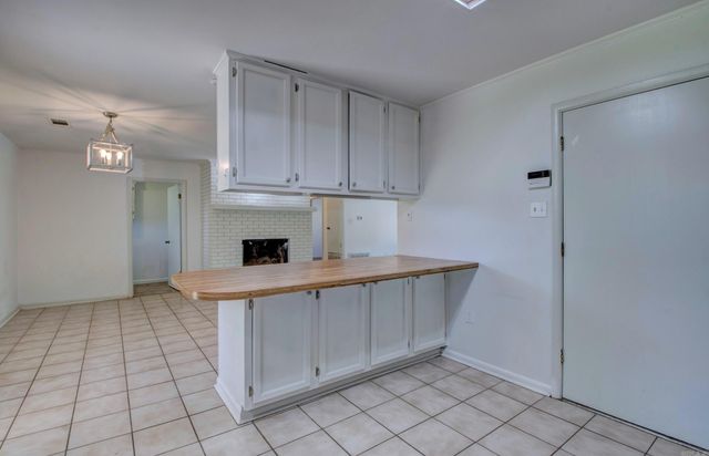 36 Kingspark Drive, Maumelle, AR 72113