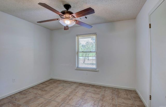 36 Kingspark Drive, Maumelle, AR 72113