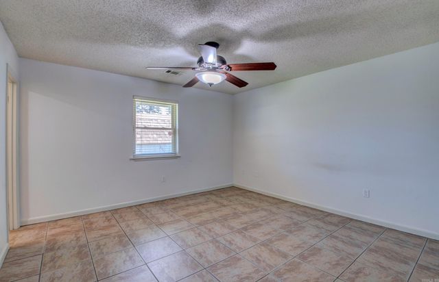 36 Kingspark Drive, Maumelle, AR 72113