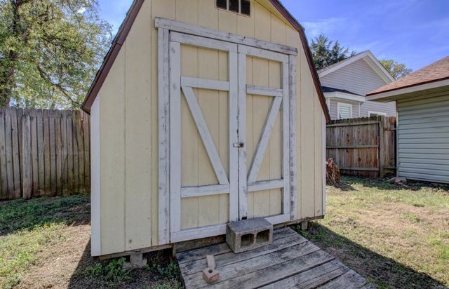 36 Kingspark Drive, Maumelle, AR 72113